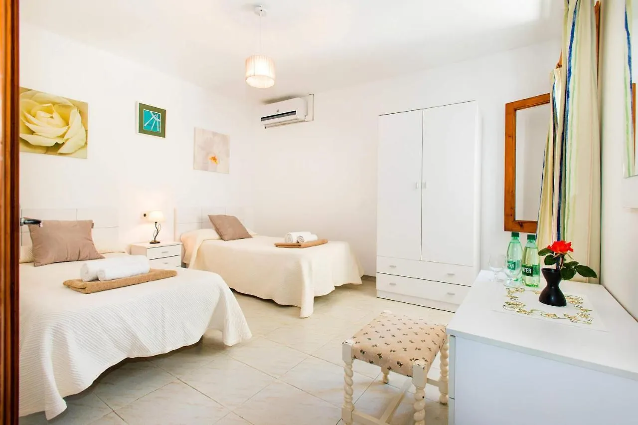 Villa Lorenzo By Villa Plus Port de Pollenca 0*,